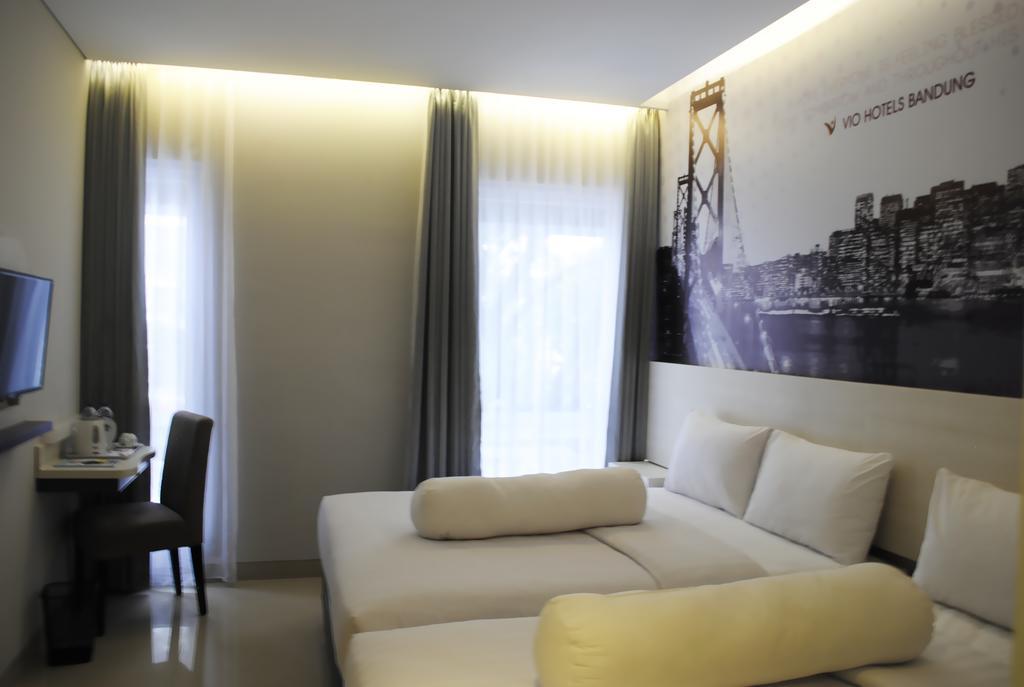 Vio Westhoff Hotel Bandung Exterior foto