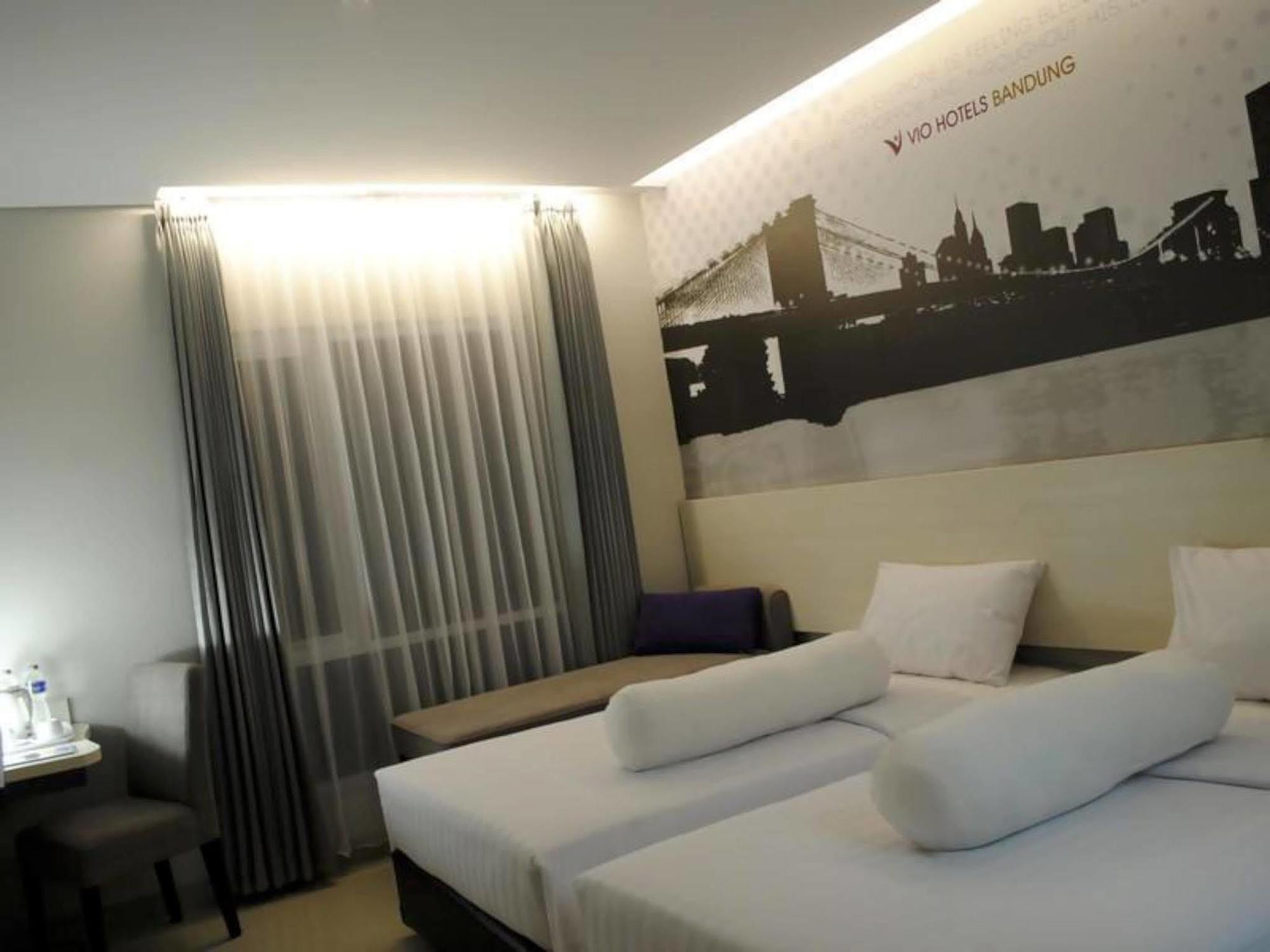 Vio Westhoff Hotel Bandung Exterior foto